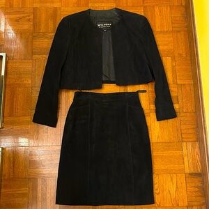 Wilson Leather size medium top size 6 skirt suede leather vintage suit